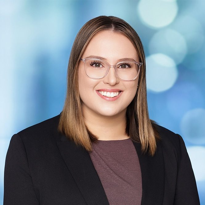 Maree Racki – Senior Associate